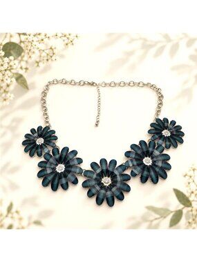 Green Black Plaid Flower Bib Necklace Clear Crystal Silver Tone 20 In